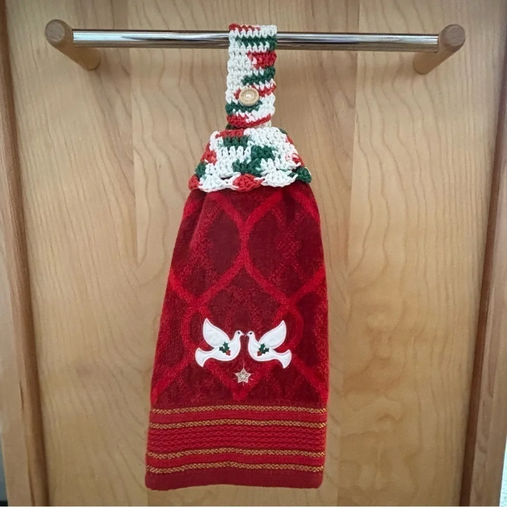 Kitchen Tea Hand Towel‎ Topper Holder Christmas Holiday Cotton Crochet by Seller